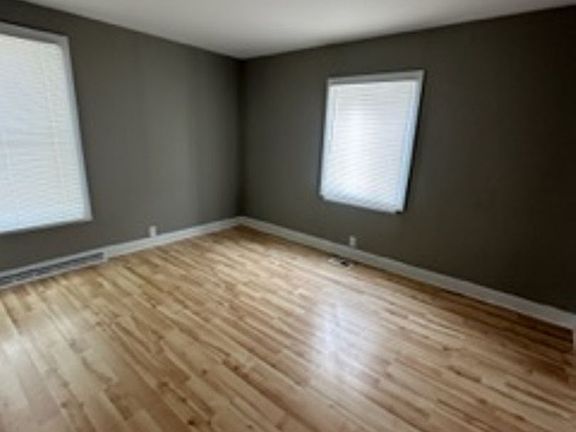 4th image of 645 Birch Ave #1