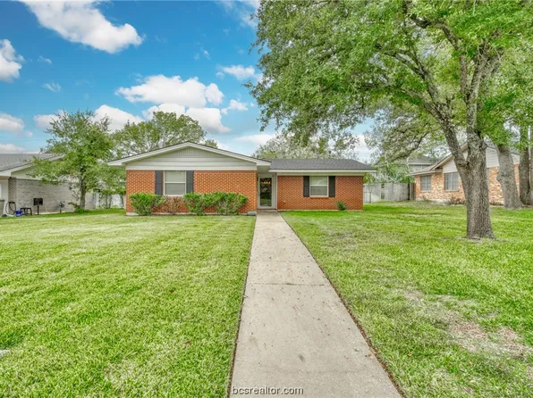 2602 Morris Ln, Bryan, TX 77802