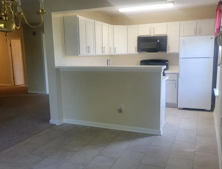 8813 Stoneridge Cir #202 — Photo 13