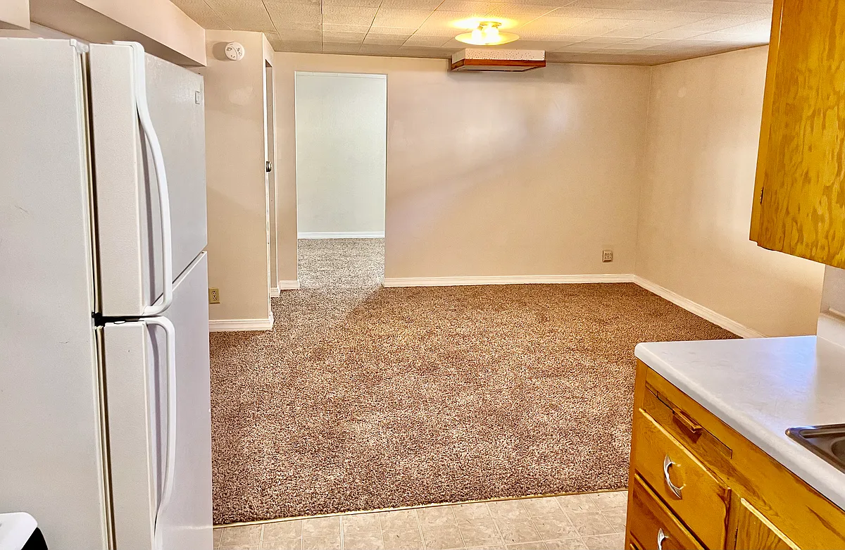 Building Photo - 306 E Philadelphia St #2