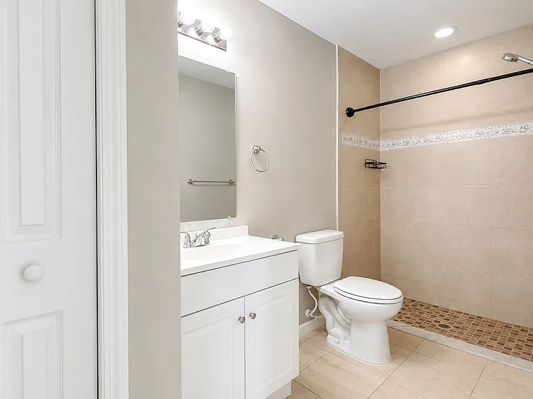 525 SE 4th Terrace Cpe — Photo 10