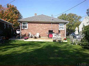 3rd image of 37 Clayton Pl