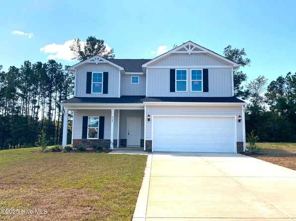 468 Traveller Way, Raeford, NC 28376