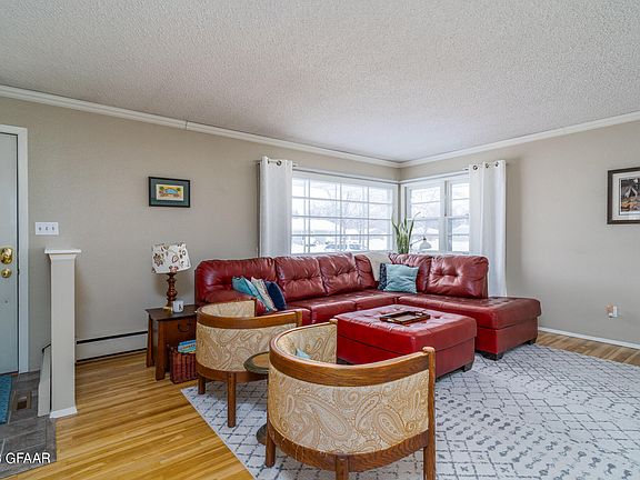 2nd image of 710 Campbell Dr