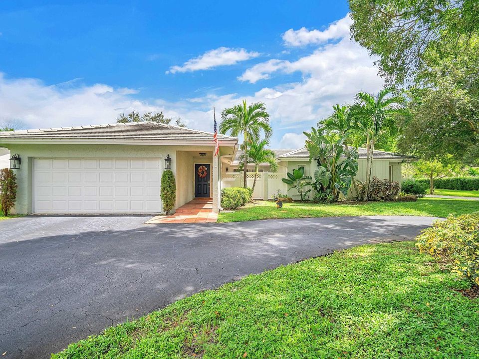 1st image of 1100 NW 93rd Terrace