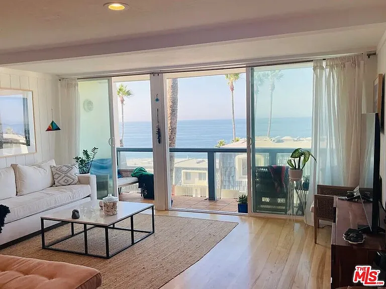 11954 Oceanaire Ln — Photo 1