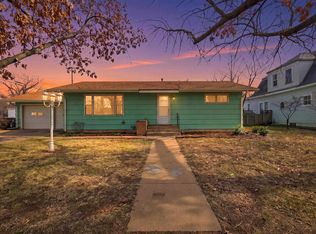 120 S Plum St, Pretty Prairie, KS 67570