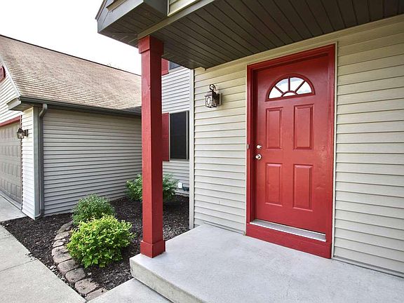 2nd image of 4334 Fox Hills Dr