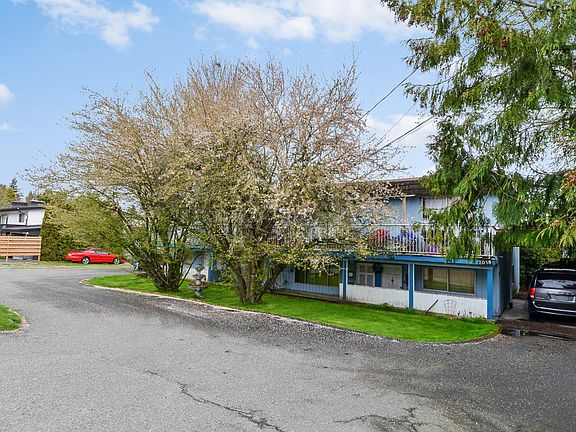 4th image of 2060 156th St