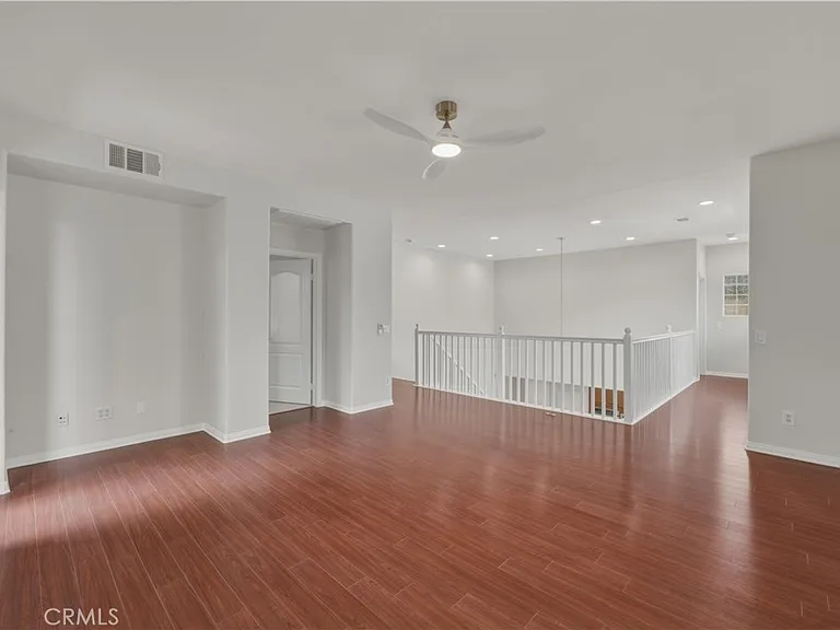65 Wonderland — Photo 27