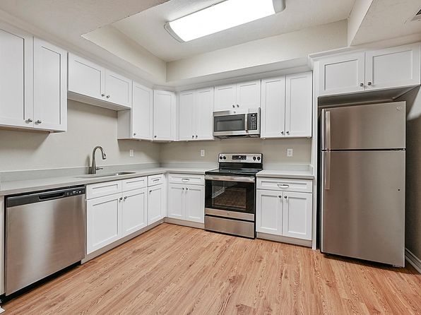 4400 Carter Creek Pkwy