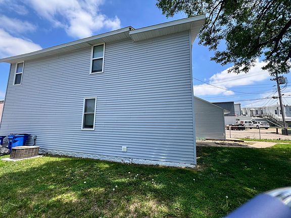 2nd image of 617 E 3rd St