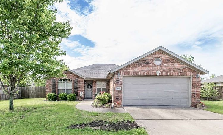1st image of 4011 W Mahogany Dr