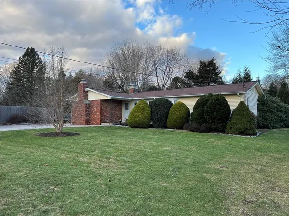 471 Annaquatucket Rd, North Kingstown, RI 02852