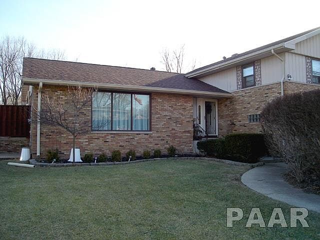 1st image of 414 W Glencrest Dr