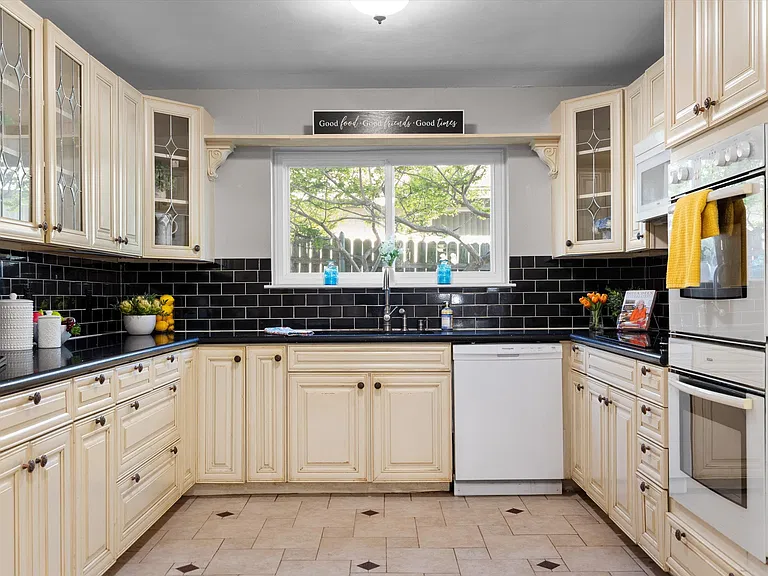 2121 Sunrise Trl — Photo 14