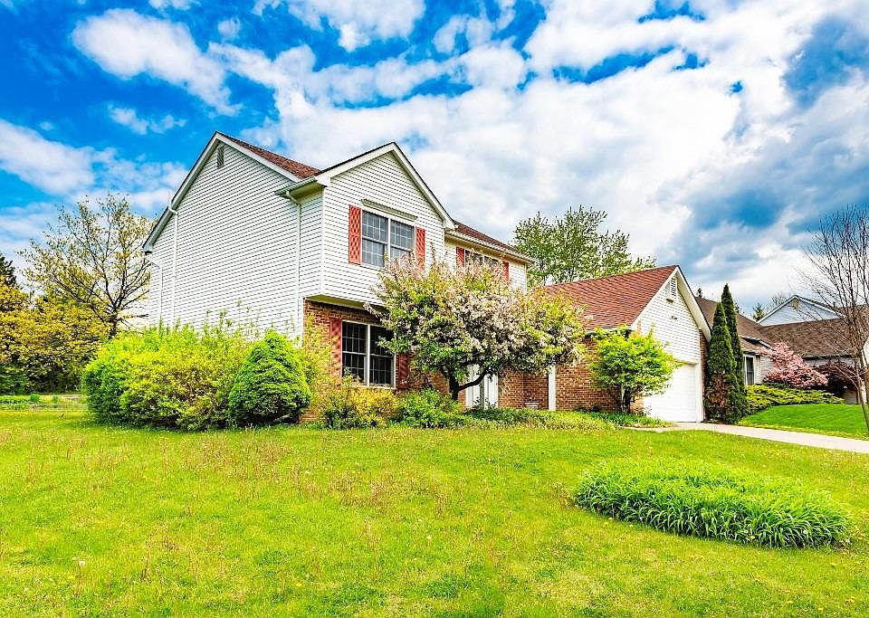 1st image of 2403 Tamarack Ct