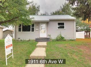 1911 6th Ave W, Williston, ND 58801