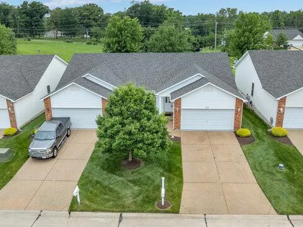 153 Maryland Dr #51B, O'Fallon, MO 63366