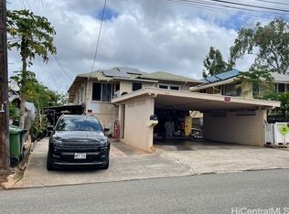 1542 Meyers St, Honolulu, HI 96819