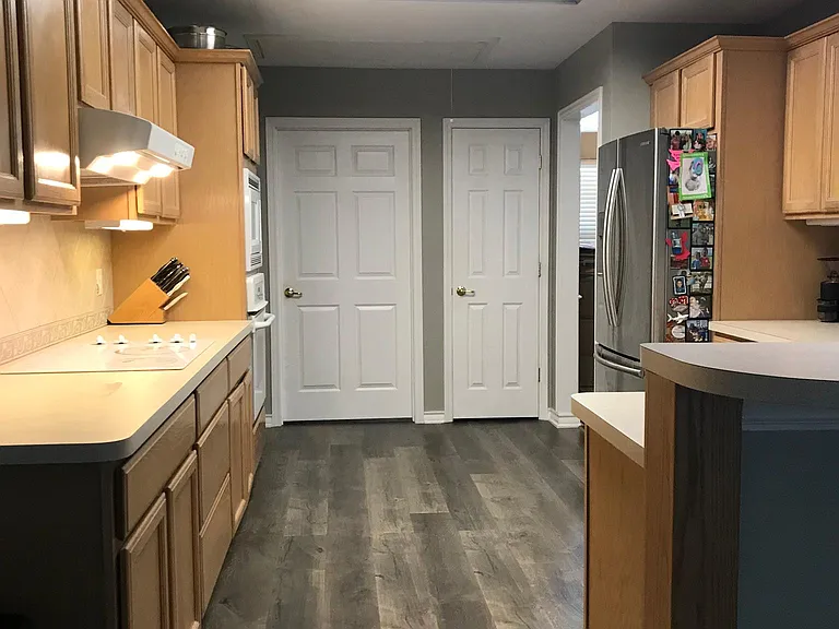6734 Northgate Dr — Photo 14