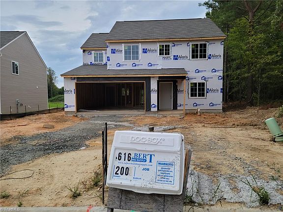 2nd image of 616 Brampton Dr