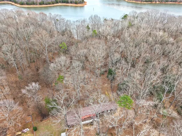 141 Lone Eagle Way, Iva, SC 29655