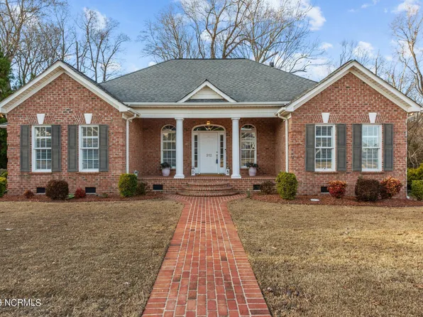 312 Woodspring Lane, Greenville, NC 27834