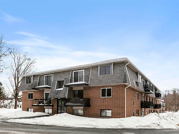 4th image of 176 Maple Ave APT 1-38