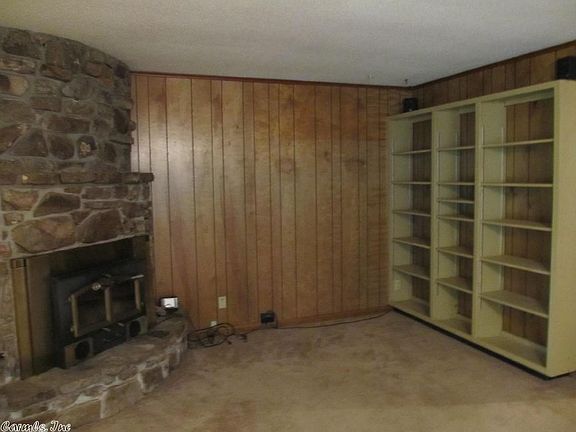 3rd image of 19 Conasaugua Dr