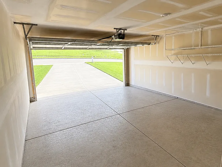 2210 Yearling Dr — Photo 16