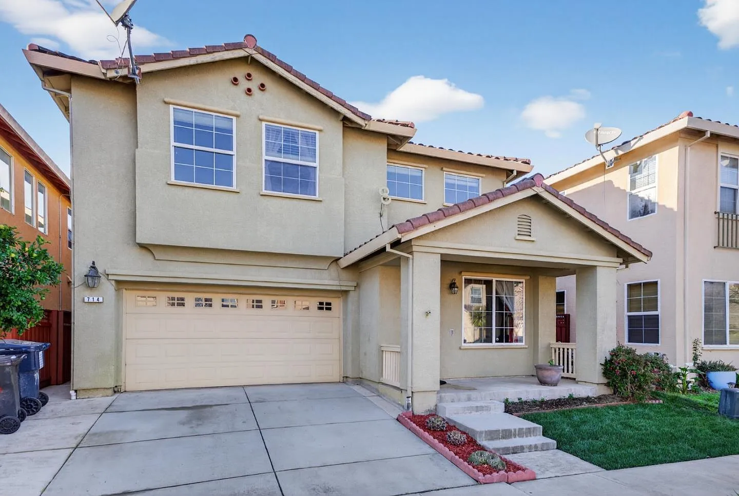 714 Arce St photo 1