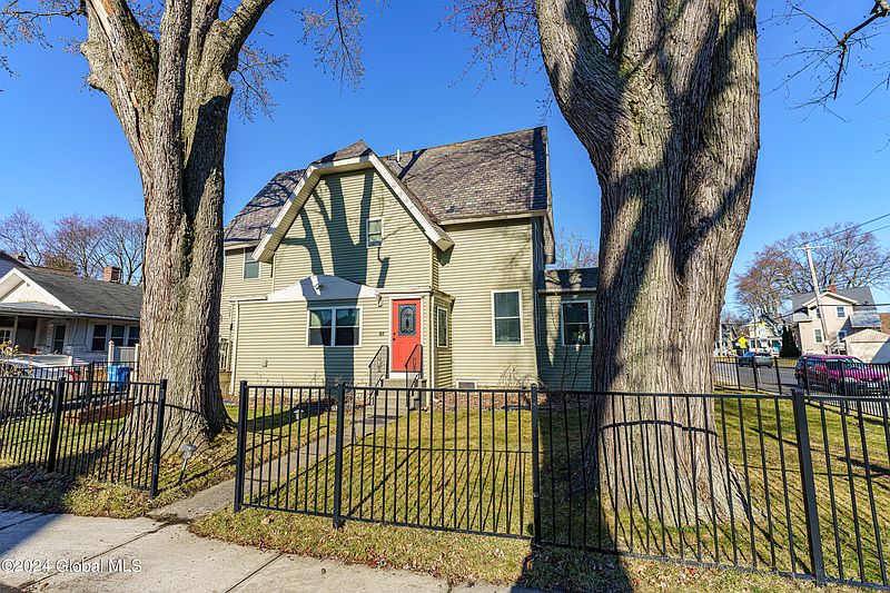 2nd image of 88 Whitehall Road
