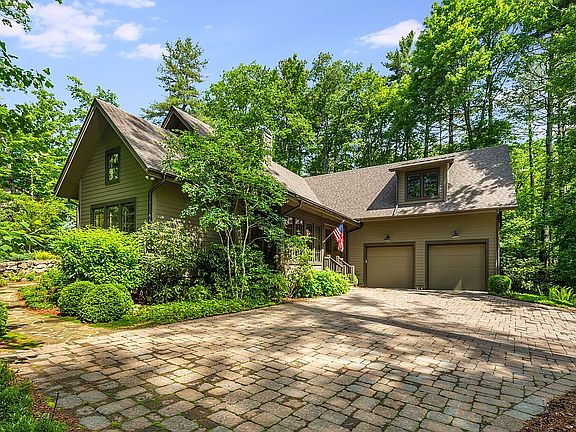2nd image of 39 Woodcrest Way