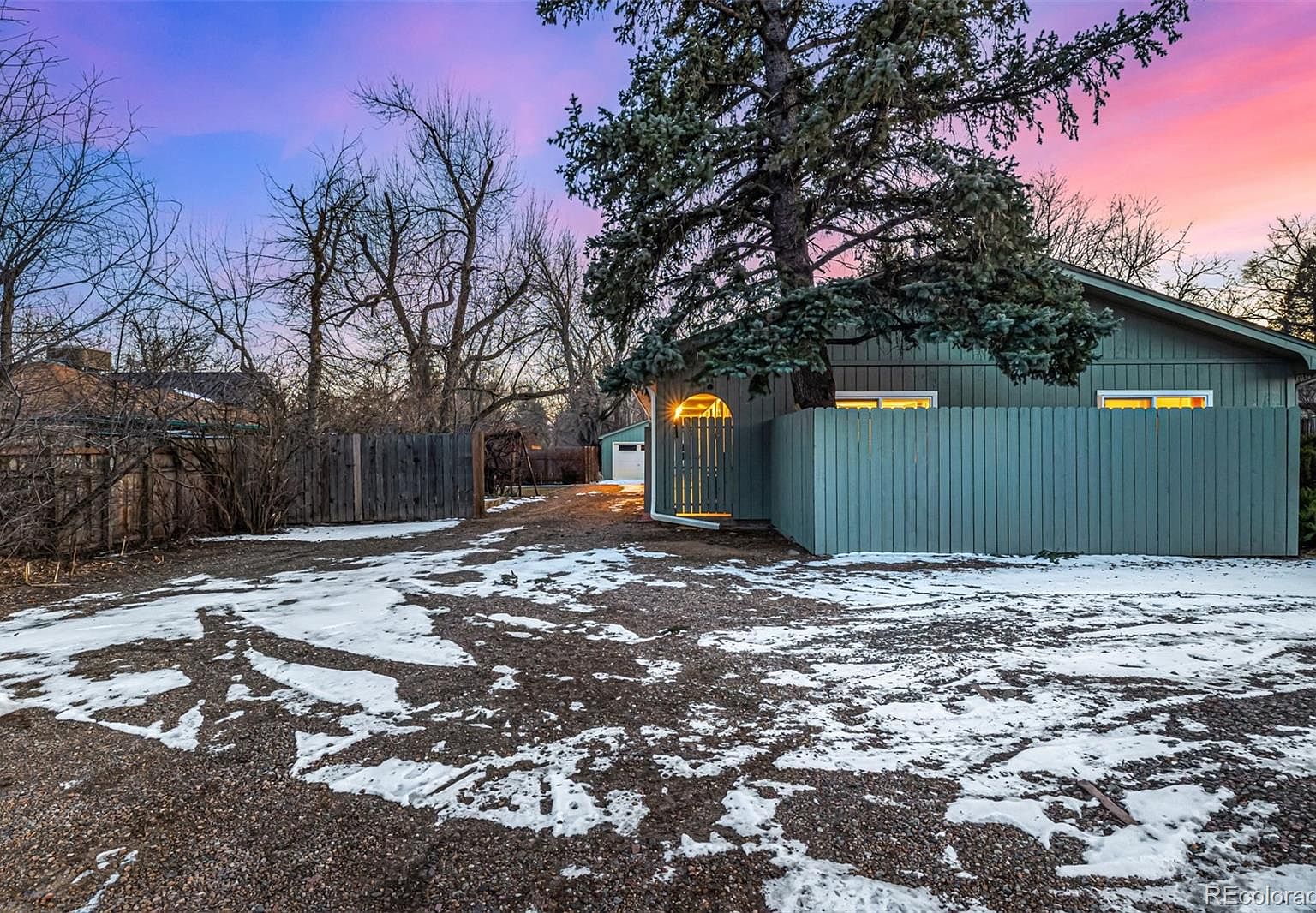 2540 Iris Avenue - Photo 5