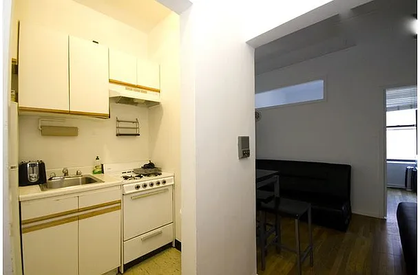 Rented by Eisenberg Exclusives | media 36