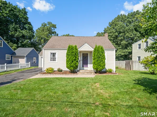 33 Chester Drive, Manchester, CT 06040