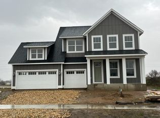 3091 Trinity Dr, Shakopee, MN 55379