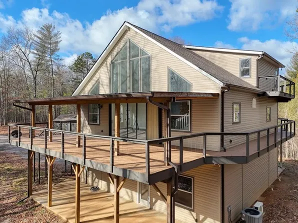 166 Creekside Dr, Mc Caysville, GA 30555