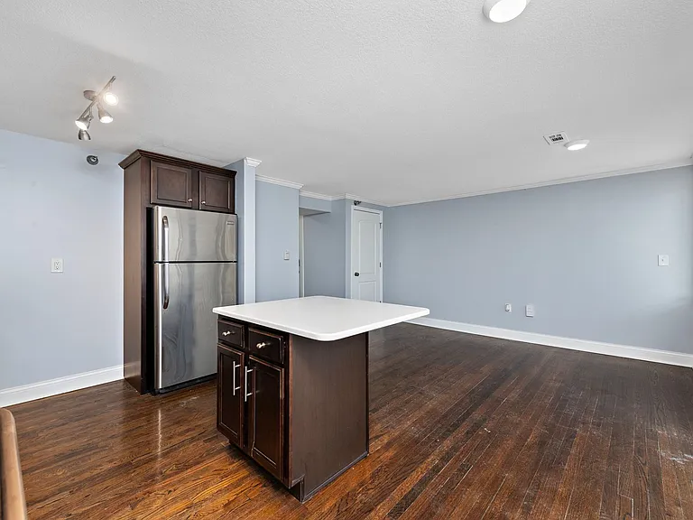 4544 Summit St — Photo 38