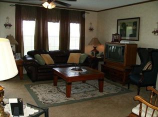 5260 Tobe Robertson Rd, Columbia, TN 38401