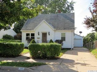 390 Clarke Dr, Dubuque, IA 52001