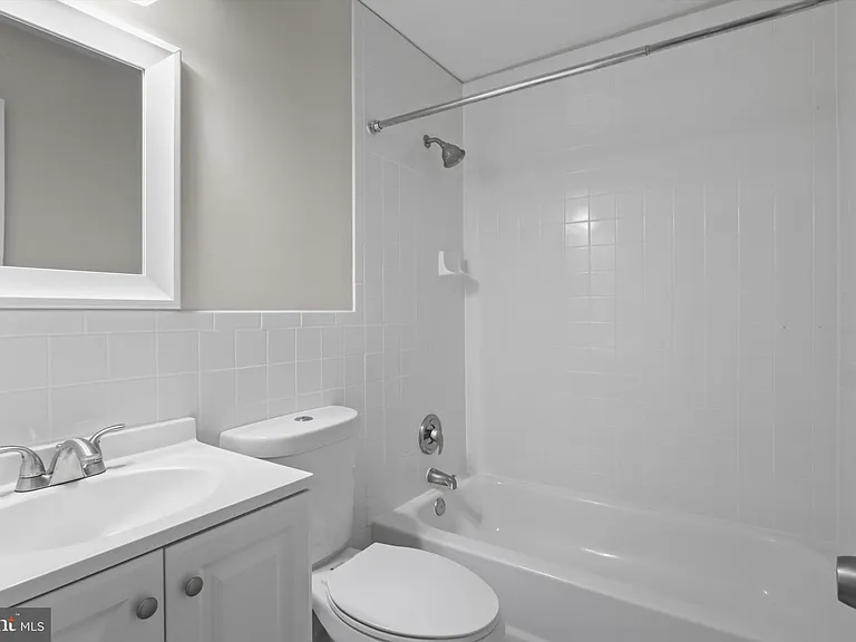 8583 Tyrolean Way — Photo 17