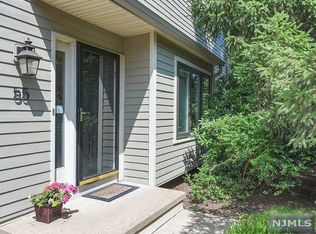55 Spruce Run #55, Ramsey, NJ 07446