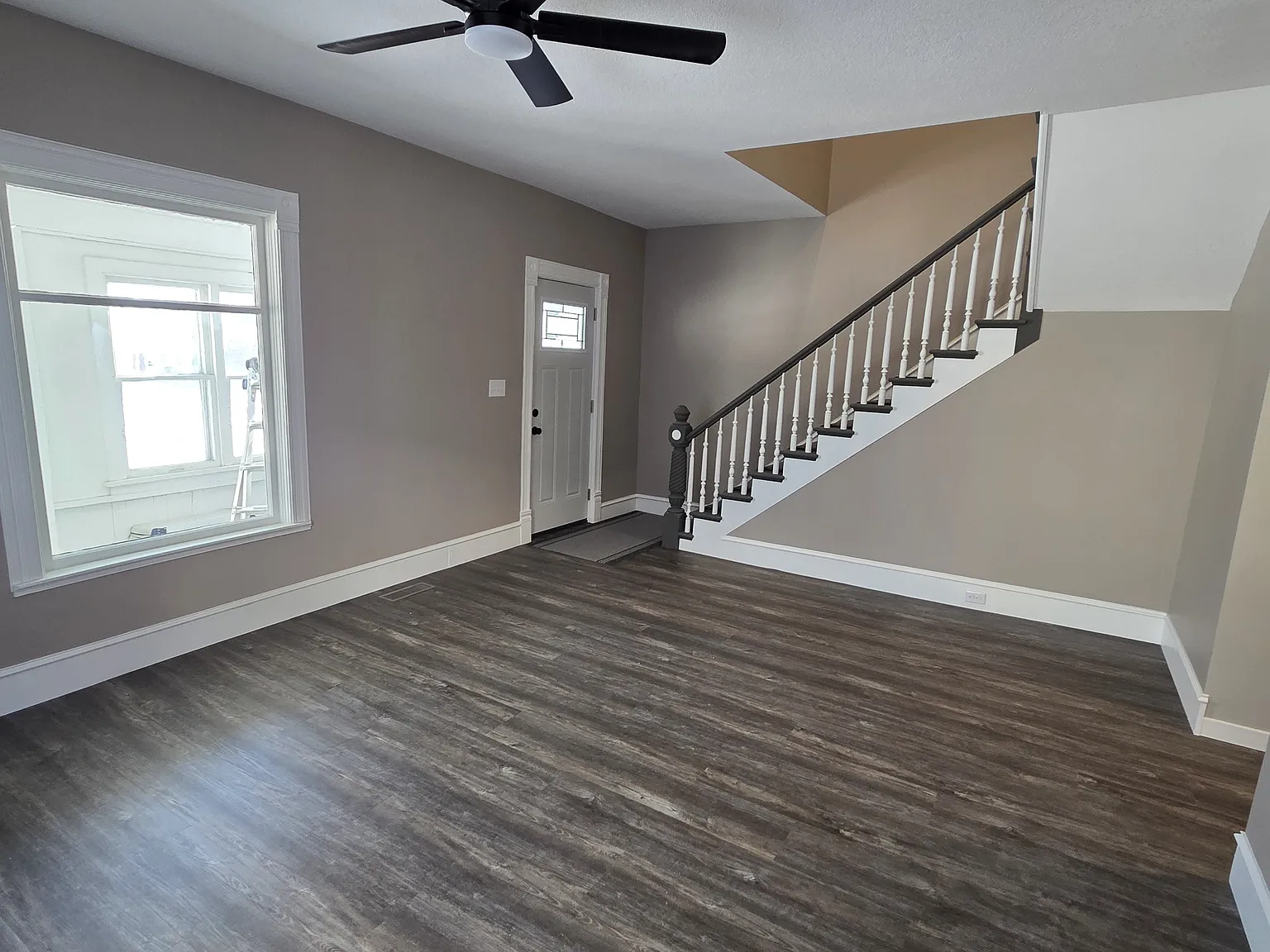 3 bed, 2000 sqft, $2,100 — Photo 4
