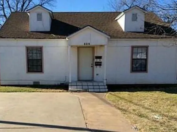 693 E North 15th St, Abilene, TX 79601