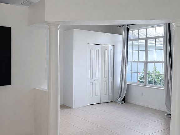 4th image of 1772 SW Cremona St