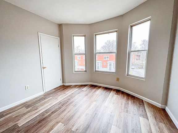 2nd image of 426 Garden St #428-3