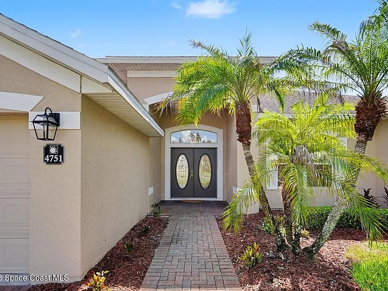 4751 Chardonnay Dr — Photo 6