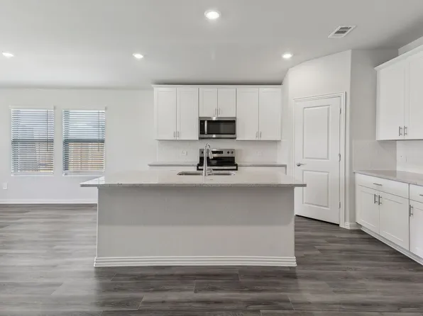 2121 Gustavus Dr, Sherman, TX 75092